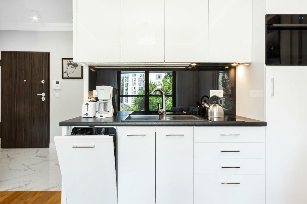 Apartments Warsaw Grzybowska By Renters Bagian luar foto